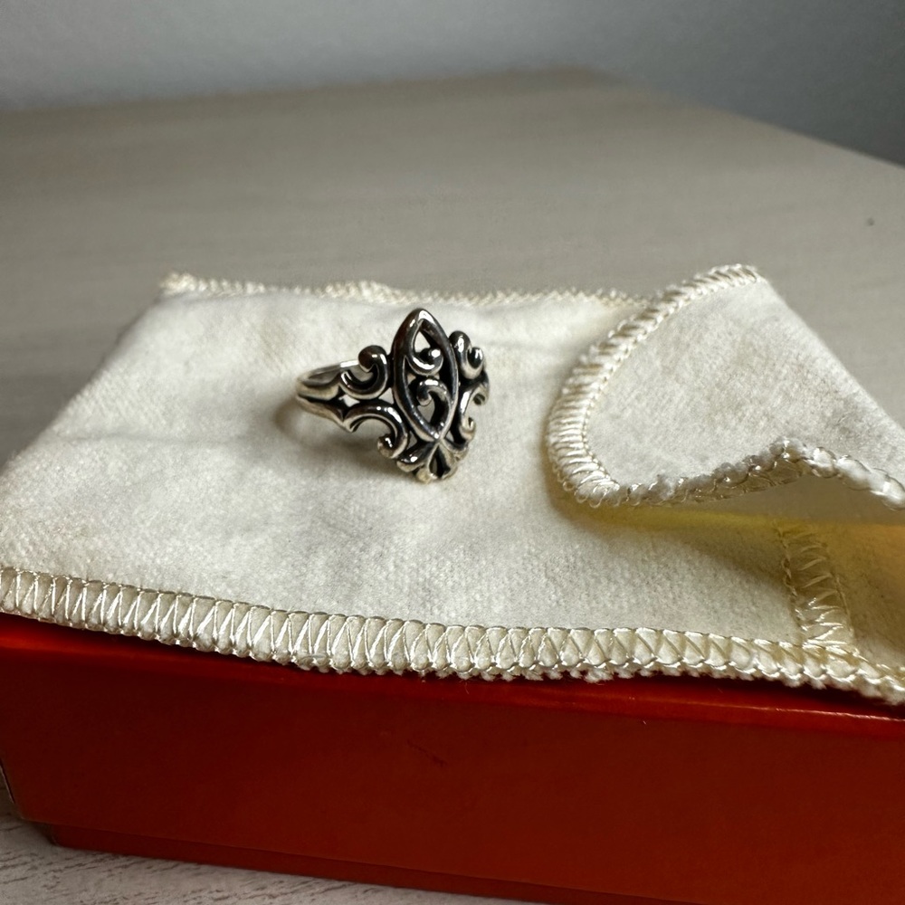James Avery Retired 925 Silver Scroll Ichthus Ring Size 6 3/4”